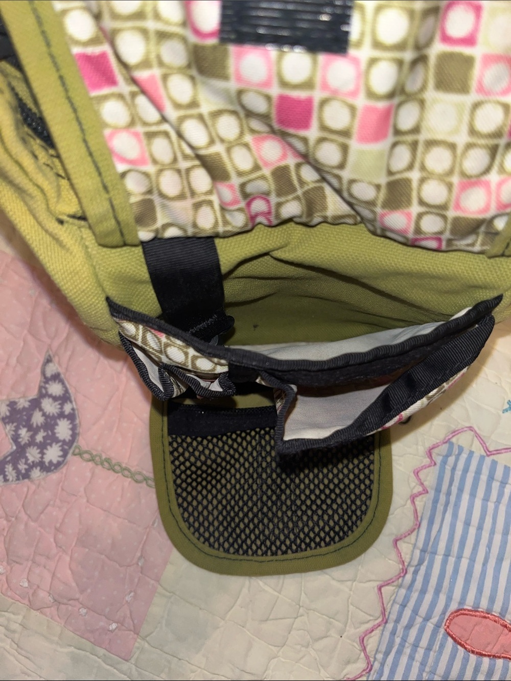 Overland Equipment Olive Green Crossbody Bag with Adjustable Strap - Picture 4 of 13